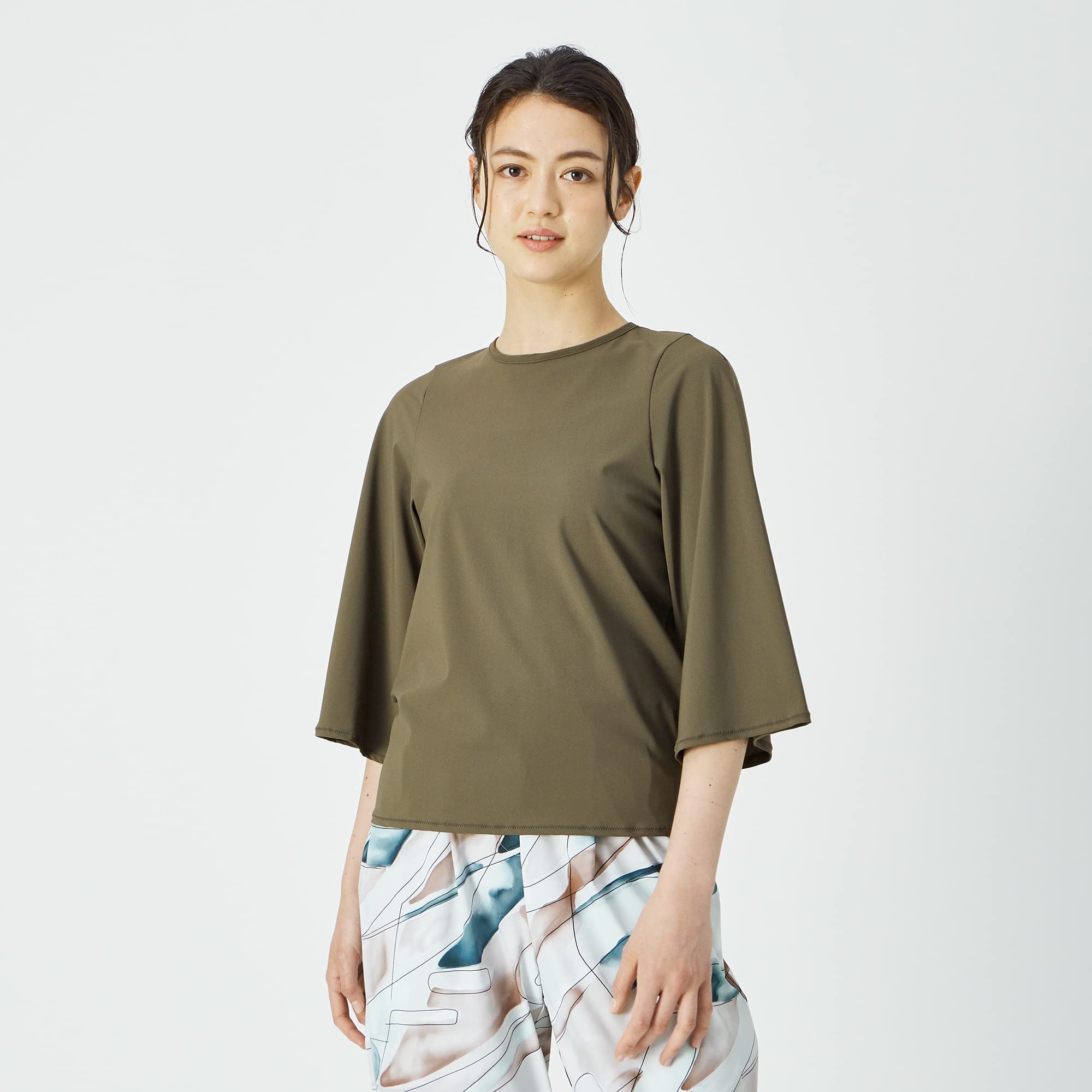 Speedo refined flare sleeve top 黒ラッシュガード 公式】リファインドフレアスリープトップ（レディース